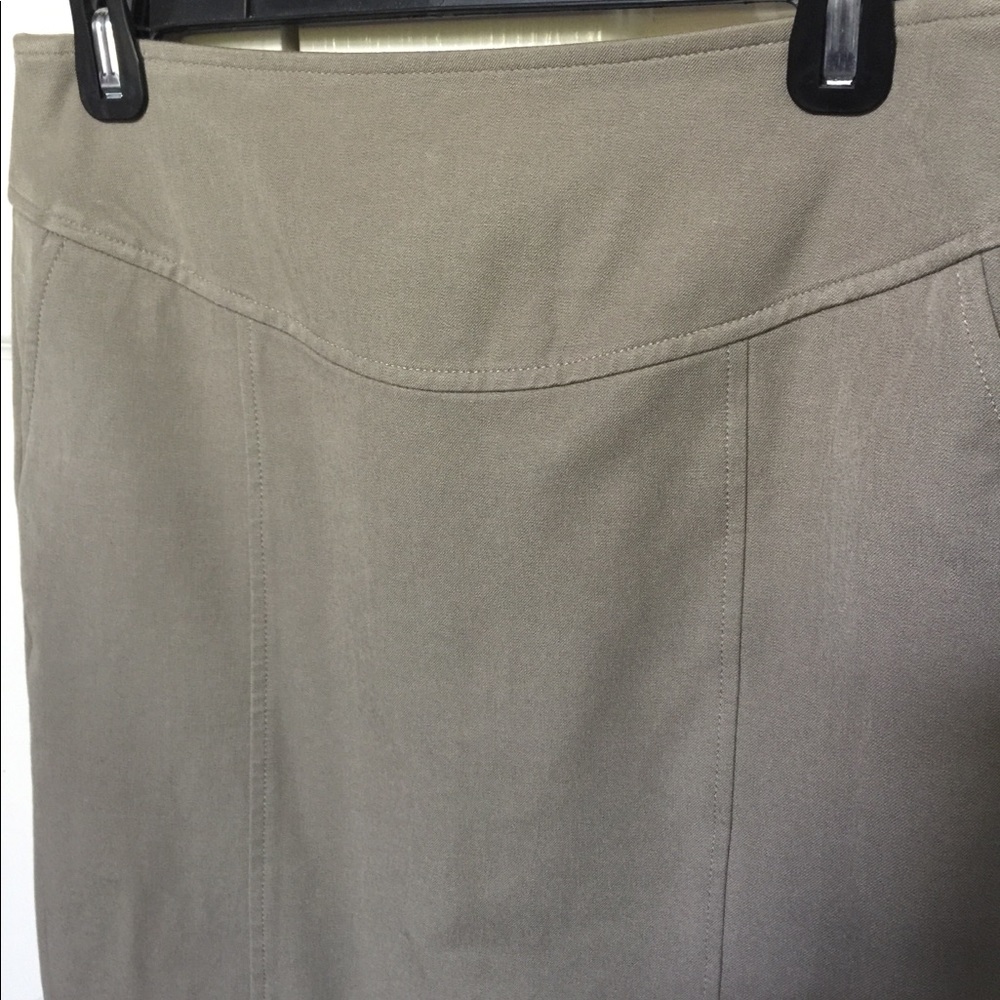 Women’s Skirt